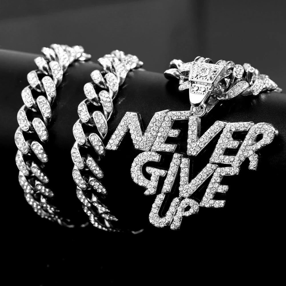 Pingente Never Give Up